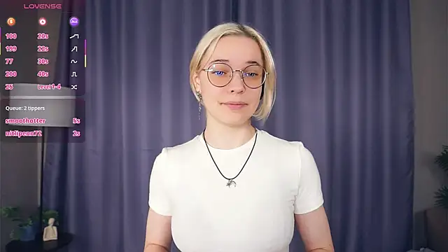 Snapshot of EdaKirkIin chatting on December 2025 05:39:02 AM EdaKirkIin online show from December 2025 05:39:02 AM