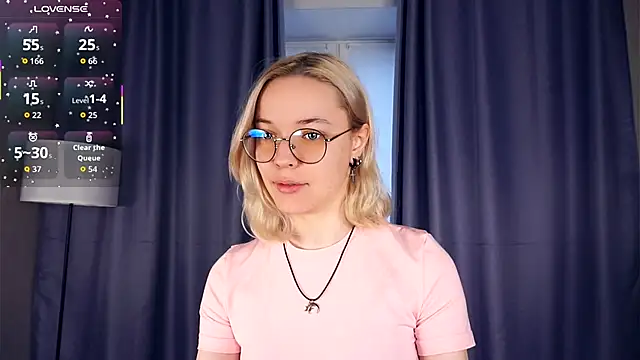 Snapshot of EdaKirkIin chatting on November 2025 05:33:01 AM EdaKirkIin online show from November 2025 05:33:01 AM