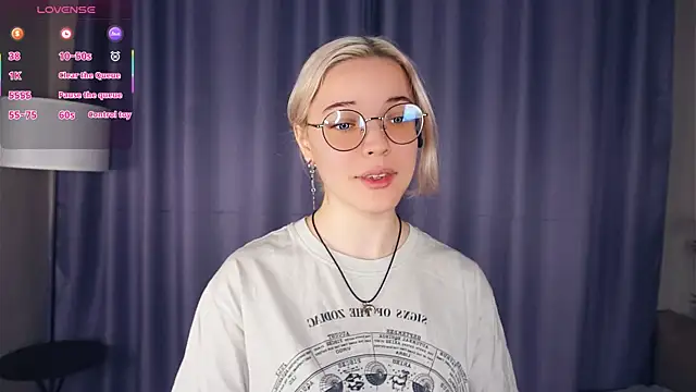 Snapshot of EdaKirkIin chatting on November 2025 05:52:02 AM EdaKirkIin online show from November 2025 05:52:02 AM