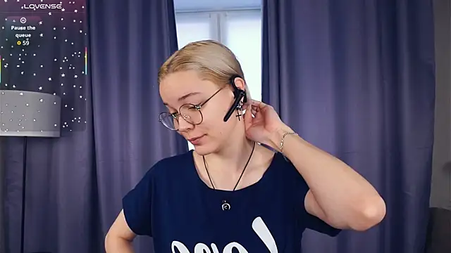 Snapshot of EdaKirkIin chatting on October 2025 05:19:02 AM EdaKirkIin online show from October 2025 05:19:02 AM