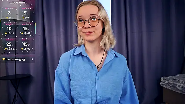 Snapshot of EdaKirkIin chatting on October 2025 05:17:01 AM EdaKirkIin online show from October 2025 05:17:01 AM