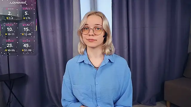 Snapshot of EdaKirkIin chatting on October 2025 05:07:02 AM EdaKirkIin online show from October 2025 05:07:02 AM