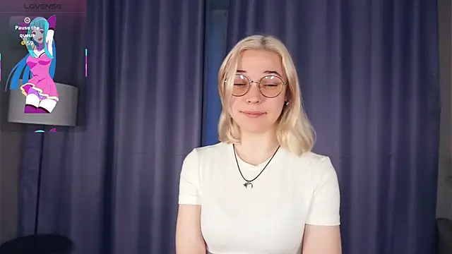 Snapshot of EdaKirkIin chatting on November 2025 05:22:02 AM EdaKirkIin online show from November 2025 05:22:02 AM