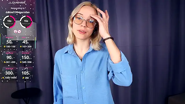 Snapshot of EdaKirkIin chatting on October 2025 05:17:01 AM EdaKirkIin online show from October 2025 05:17:01 AM