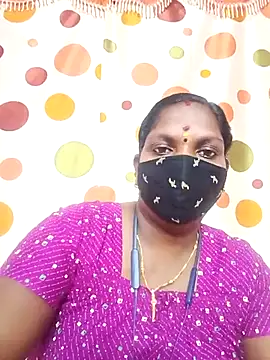 Snapshot of Tamil_Abinaya chatting on October 2025 05:37:02 PM Tamil Abinaya online show from October 2025 05:37:02 PM
