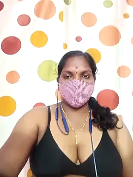 Snapshot of Tamil_Abinaya chatting on October 2025 06:08:01 PM Tamil Abinaya online show from October 2025 06:08:01 PM