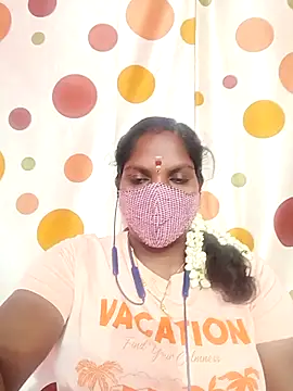 Snapshot of Tamil_Abinaya chatting on October 2025 04:41:01 PM Tamil Abinaya online show from October 2025 04:41:01 PM