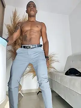 Snapshot of liambolt chatting on October 2025 02:33:02 AM liambolt online show from October 2025 02:33:02 AM