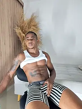 Snapshot of liambolt chatting on September 2025 12:42:01 AM liambolt online show from September 2025 12:42:01 AM