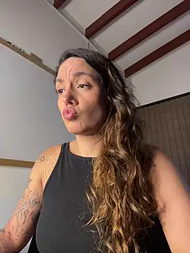 Sophia House  online show from November 2025 10:02:02 PM