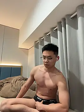 Snapshot of jensenyep chatting on November 2025 02:06:02 PM jensenyep online show from November 2025 02:06:02 PM