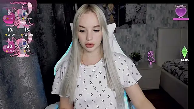 KiraKrox online show from September 2025 06:40:01 PM