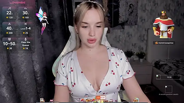 KiraKrox online show from October 2025 09:04:02 PM