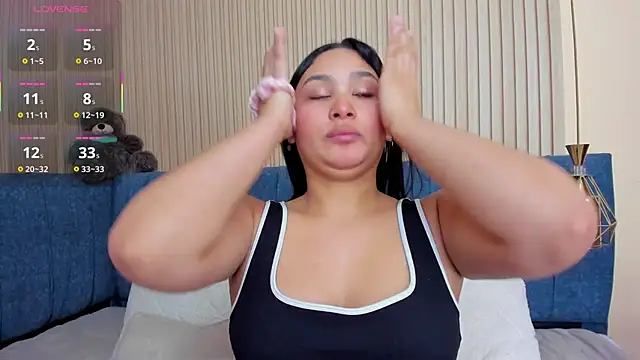 angel ponce online show from November 2025 07:14:02 PM