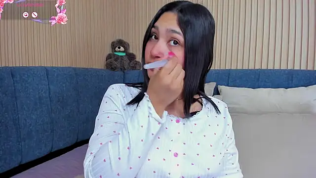 angel ponce online show from December 2025 07:09:02 PM