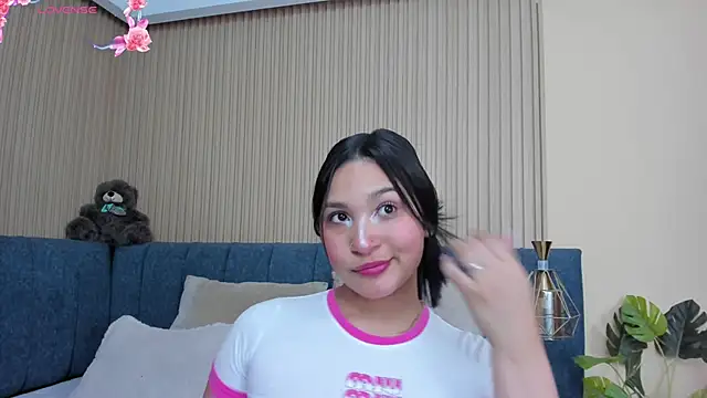 angel ponce online show from October 2025 07:15:02 PM