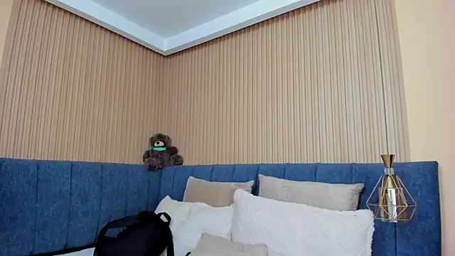 angel ponce online show from November 2025 12:06:01 PM