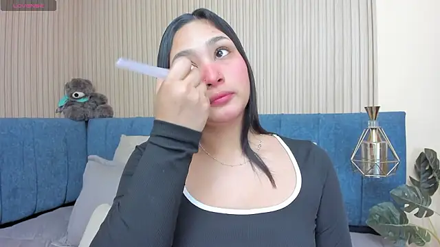 angel ponce online show from March 2026 07:06:02 PM