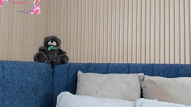 angel ponce online show from October 2025 07:14:02 PM