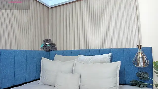 angel ponce online show from March 2026 07:15:01 PM