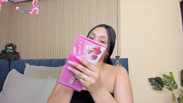 angel ponce online show from October 2025 07:11:02 PM