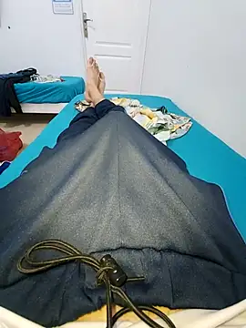 RaoufDz17cm online show from October 2025 07:15:01 PM