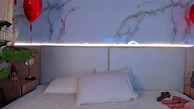 Celeste-Evanns online show from February 2026 07:47:01 PM