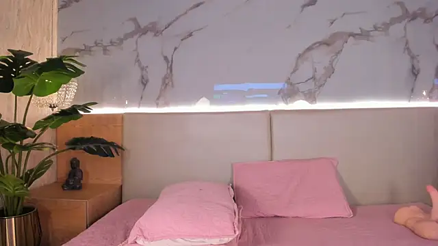 Celeste-Evanns online show from October 2025 08:08:01 PM