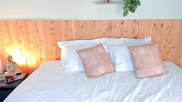 Snapshot of CloehSmiith chatting on February 2026 12:37:01 PM CloehSmiith online show from February 2026 12:37:01 PM