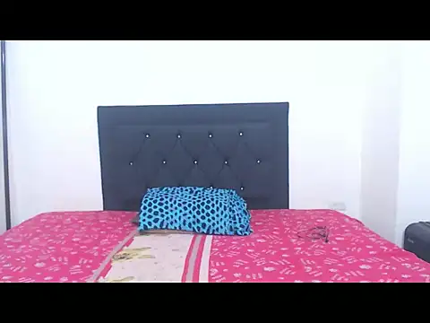 natashat lorent online show from October 2025 09:59:01 PM