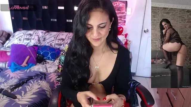 BasmaHernandez online show from June 2026 01:11:01 PM