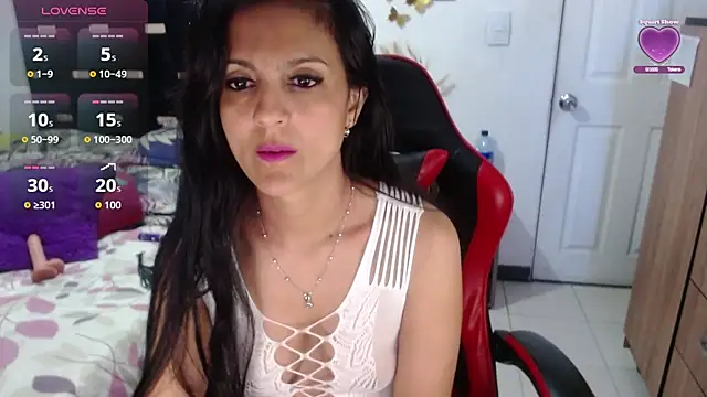 BasmaHernandez online show from October 2025 12:15:01 PM