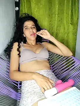 lucerocutte online show from November 2025 06:50:01 AM