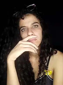 lucerocutte online show from November 2025 04:01:01 AM