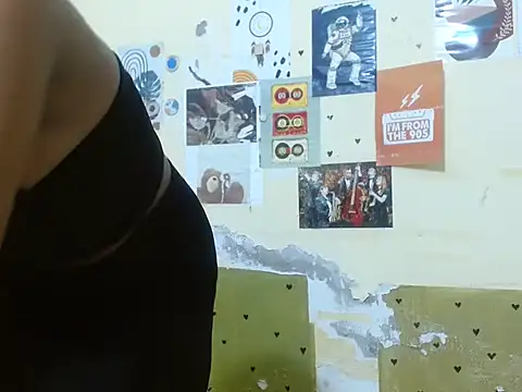 Snapshot of shallyji chatting on September 2025 05:58:02 AM shallyji online show from September 2025 05:58:02 AM