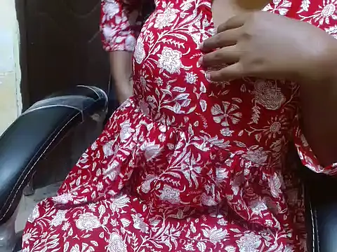 Snapshot of shallyji chatting on September 2025 05:02:02 AM shallyji online show from September 2025 05:02:02 AM