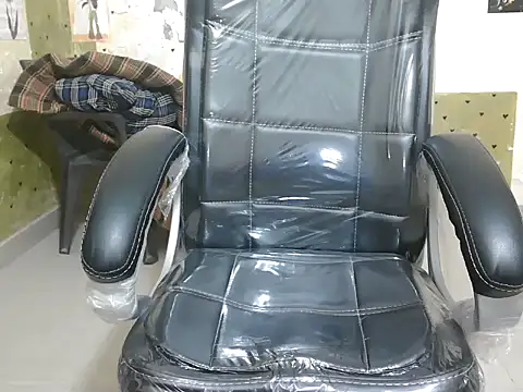 Snapshot of shallyji chatting on October 2025 02:41:01 PM shallyji online show from October 2025 02:41:01 PM