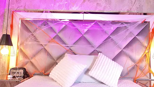 gemma sm online show from October 2025 03:17:02 AM