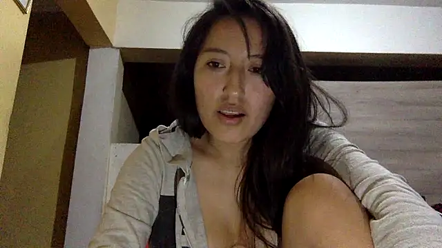 Snapshot of AlbyberCH chatting on October 2025 04:44:01 AM AlbyberCH online show from October 2025 04:44:01 AM