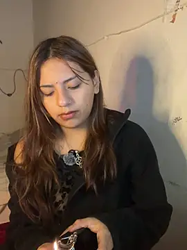 Snapshot of SoftLady_S33 chatting on May 2026 02:27:01 PM SoftLady S33 online show from May 2026 02:27:01 PM