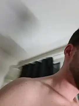 young swisscouple online show from January 2026 11:08:01 PM