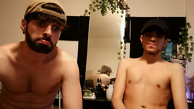 young swisscouple online show from April 2026 06:33:02 PM