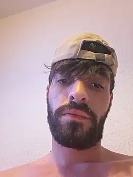 young swisscouple online show from April 2026 04:13:02 PM