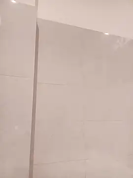 VJ17 online show from February 2026 06:18:01 PM