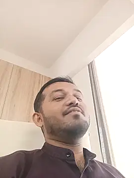 VJ17 online show from November 2025 04:49:02 AM