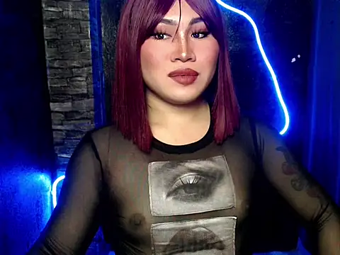 pretty lassy online show from October 2025 03:24:02 PM