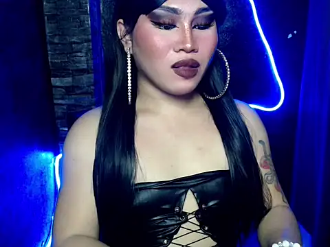 pretty lassy online show from October 2025 08:06:02 AM