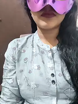 Hot Alia04 online show from November 2025 05:38:02 PM