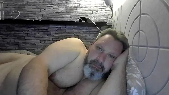 BigMan738xh online show from May 2026 10:32:02 PM