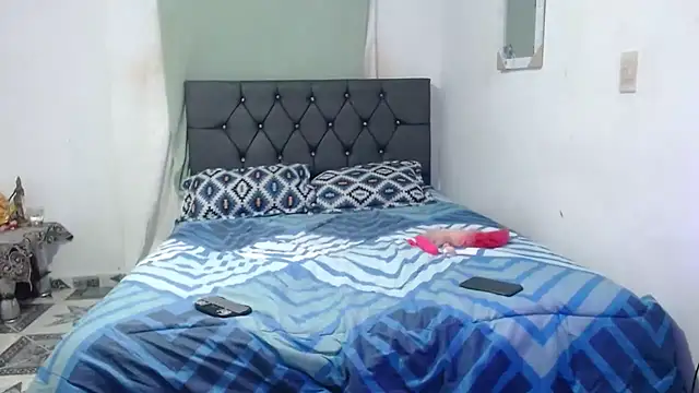 Angeliicaxx online show from September 2025 01:27:02 AM